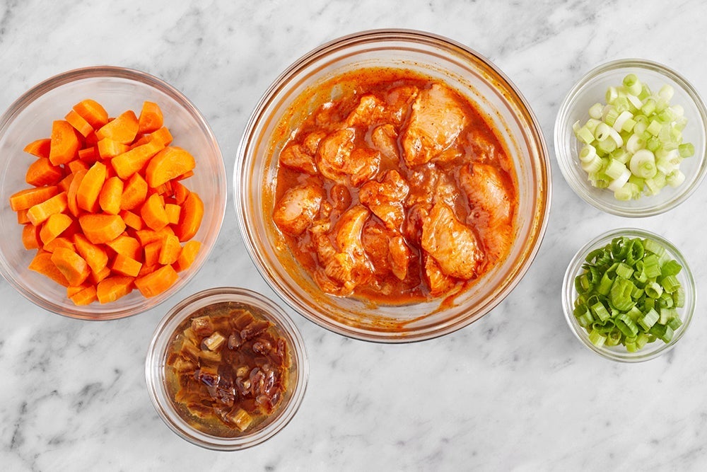 recipe-step-image-Prepare the ingredients & marinate the chicken }