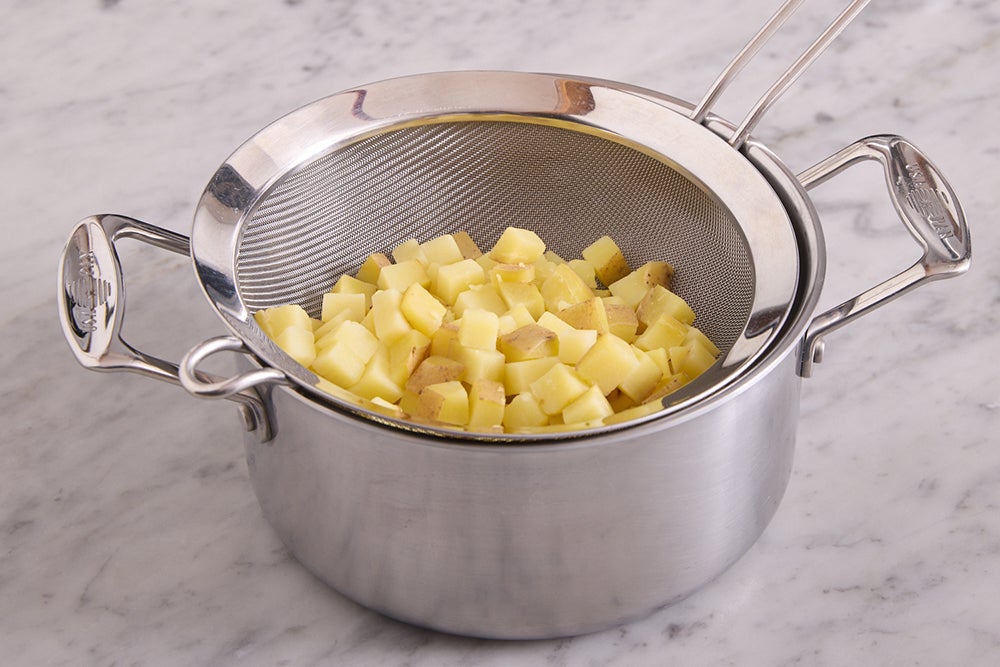 recipe-step-image-Cook the potatoes}