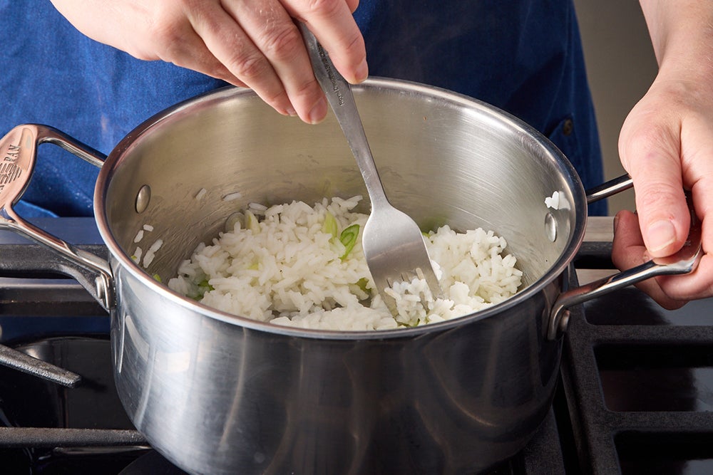 recipe-step-image-Make the scallion rice}