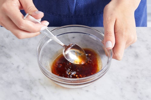 recipe-step-image-Make the sauce}