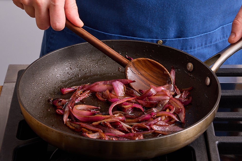 recipe-step-image-Cook & glaze the onion}