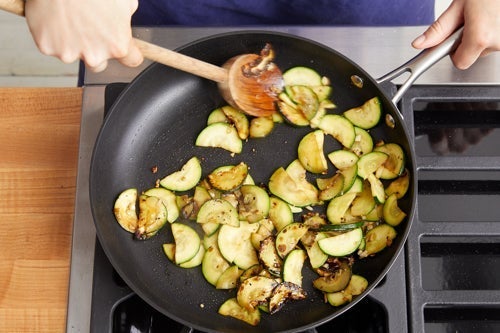 recipe-step-image-Cook the zucchini}