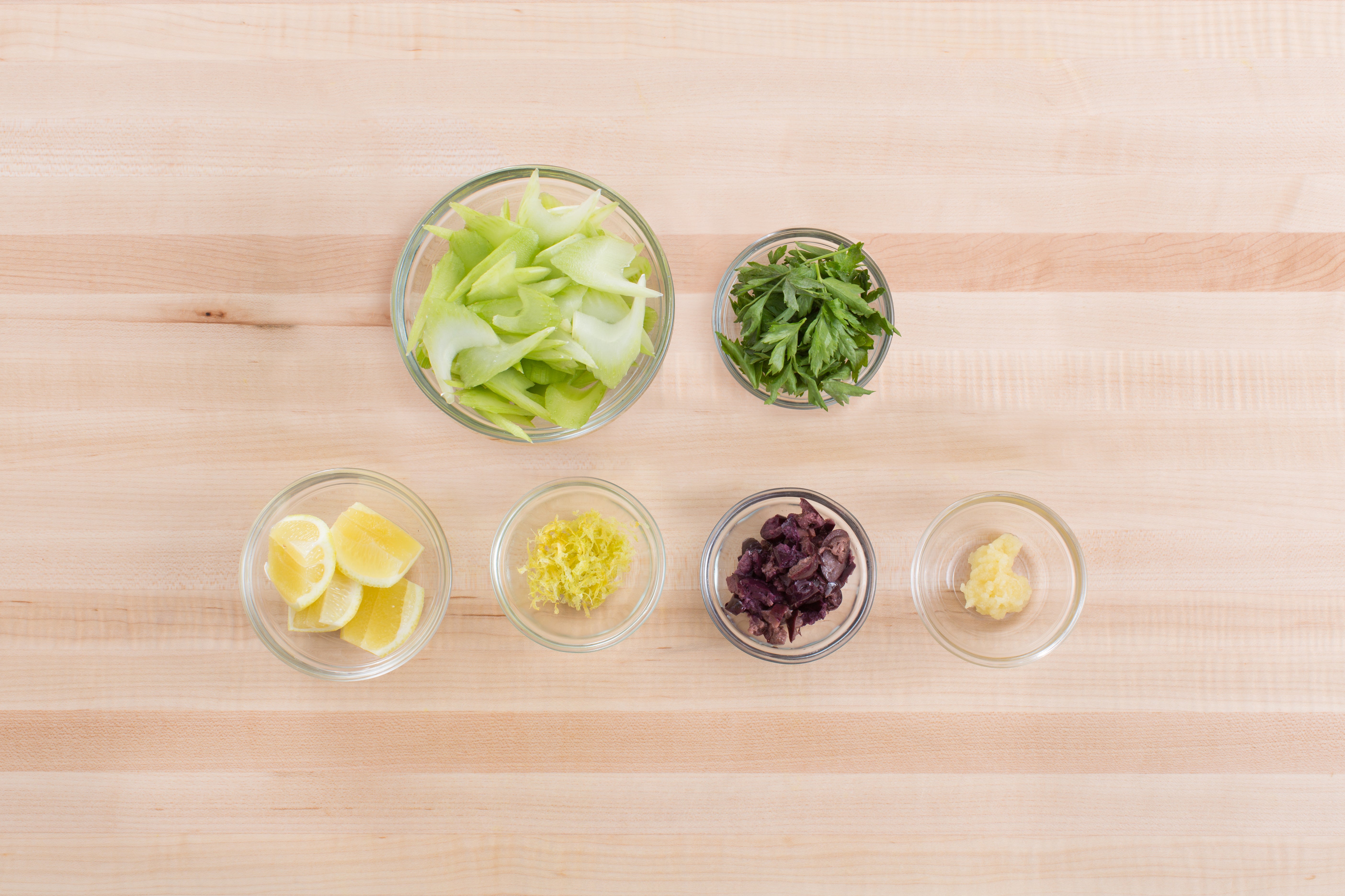 recipe-step-image-Prepare the ingredients:}