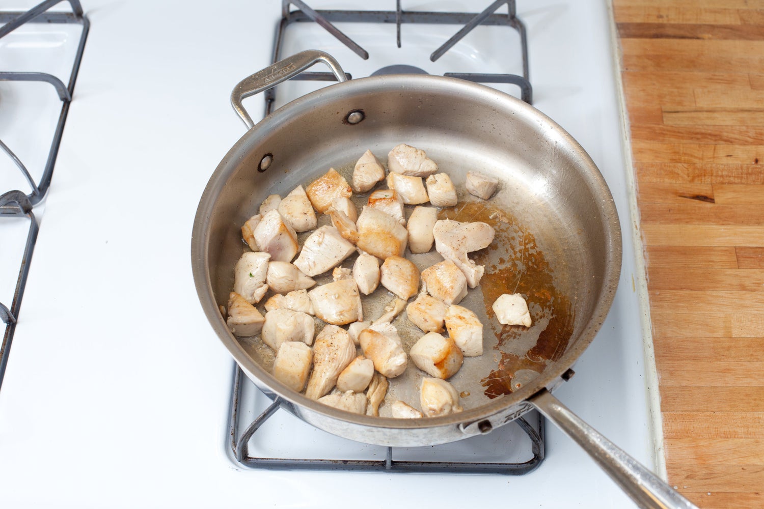 recipe-step-image-Cook the chicken:}