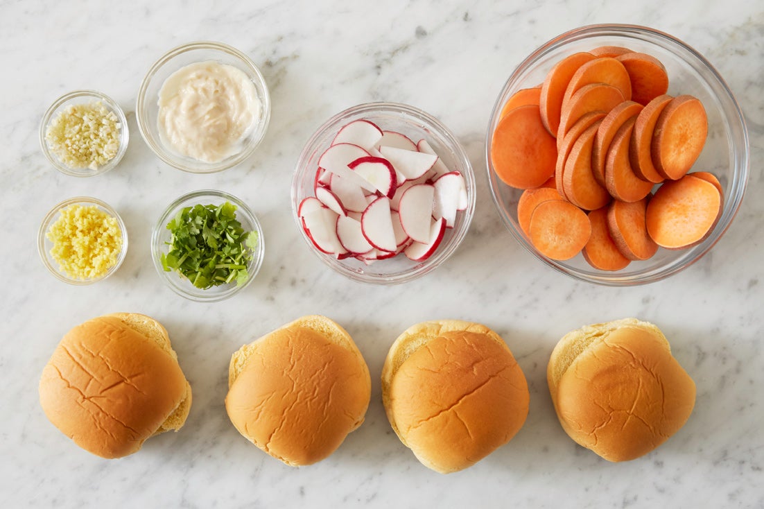 recipe-step-image-Prepare the ingredients & make the garlic mayonnaise:}