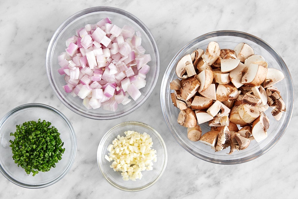 recipe-step-image-Prepare the ingredients}