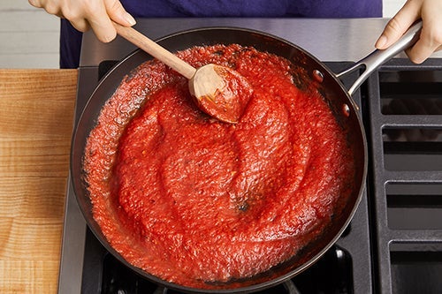 recipe-step-image-Make the sauce}