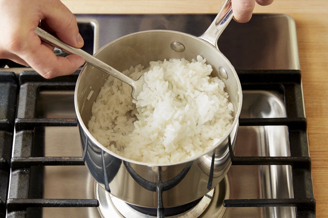 recipe-step-image-Cook the rice:}