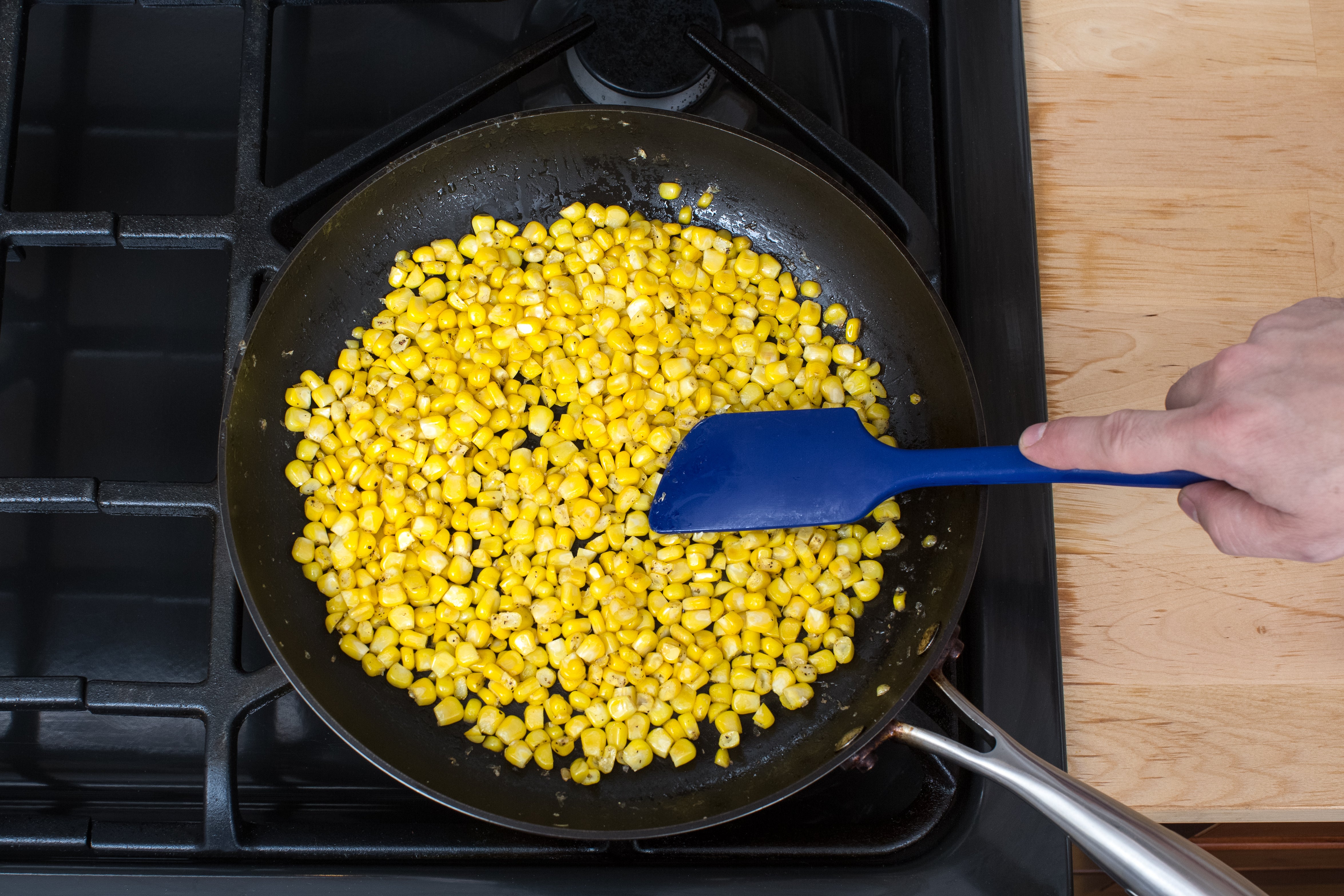 recipe-step-image-Cook the corn:}