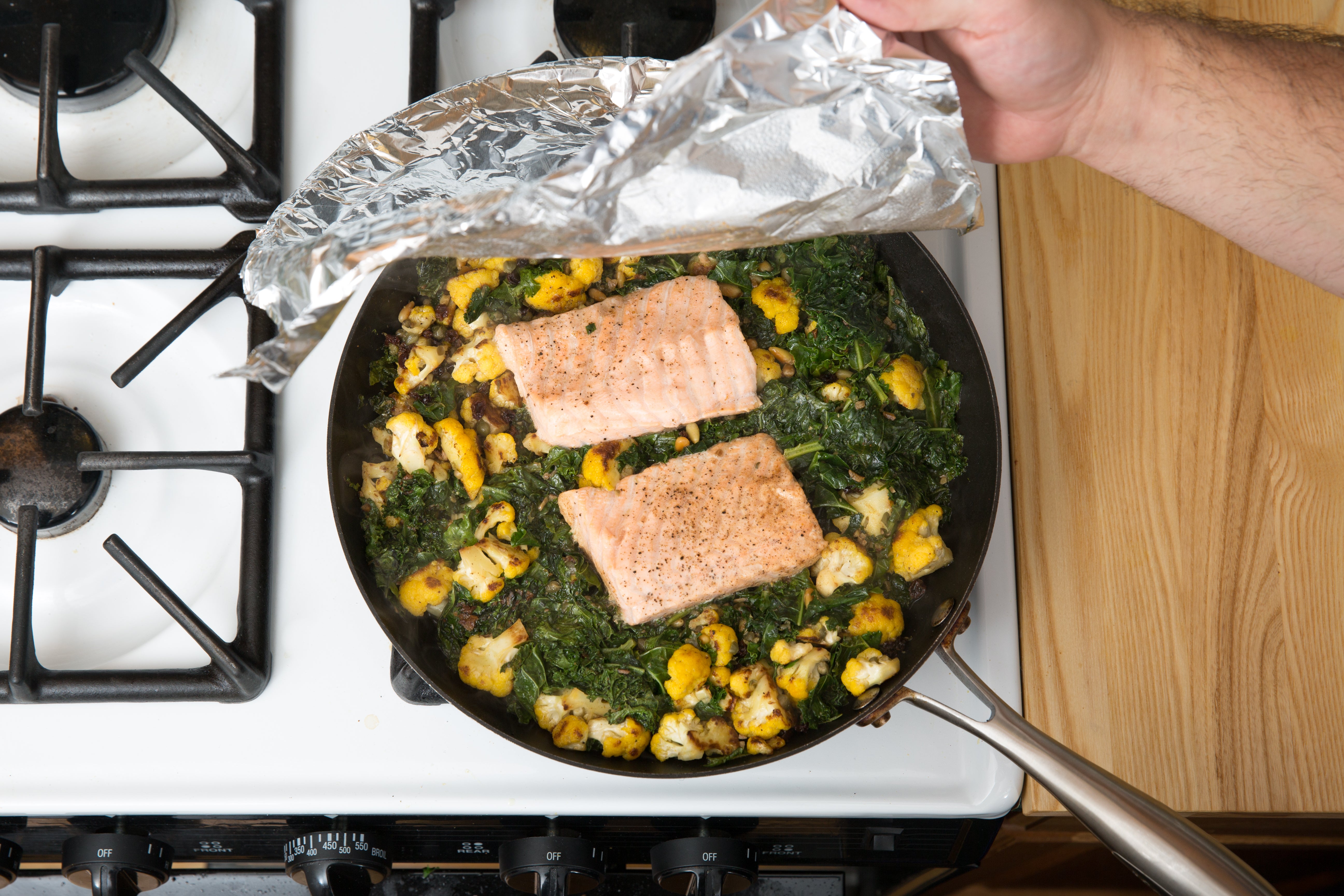 recipe-step-image-Braise the salmon:}