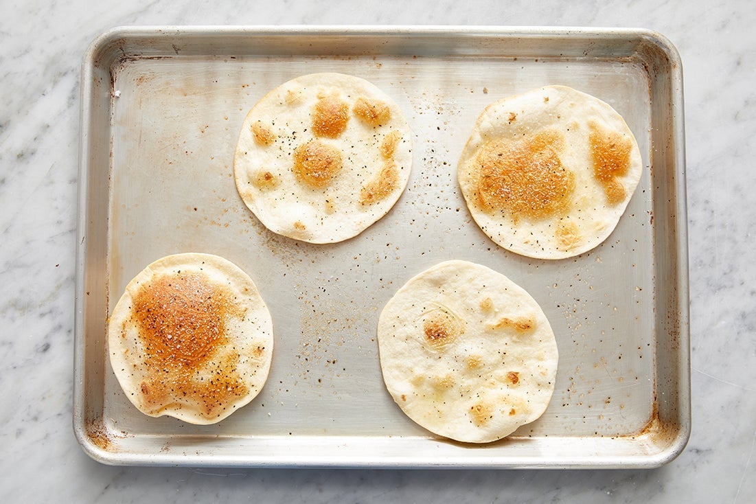 recipe-step-image-Toast the tortillas:}