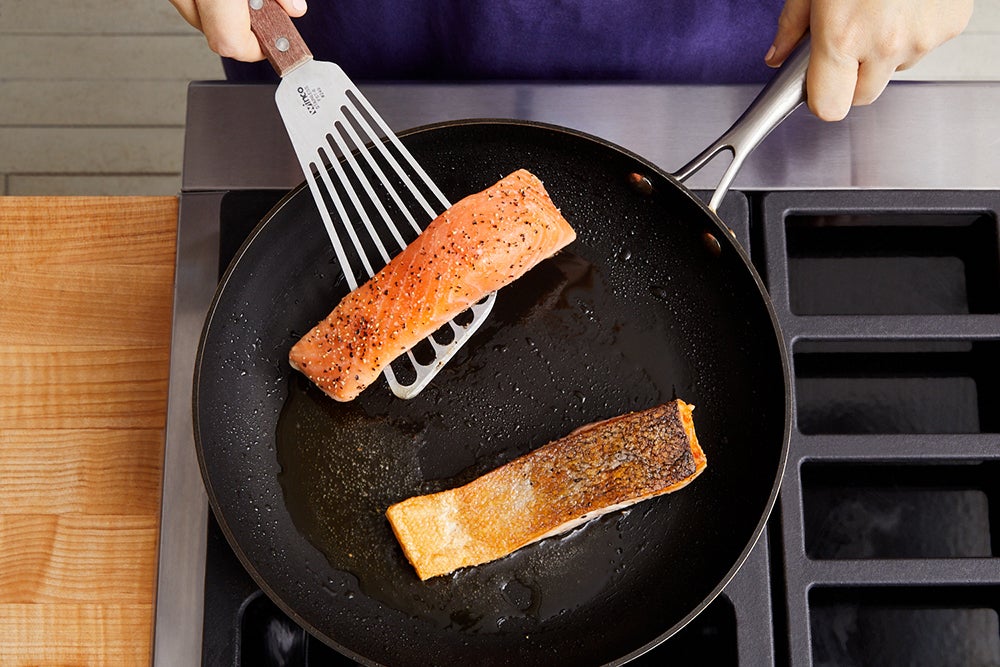 recipe-step-image-Cook the fish }