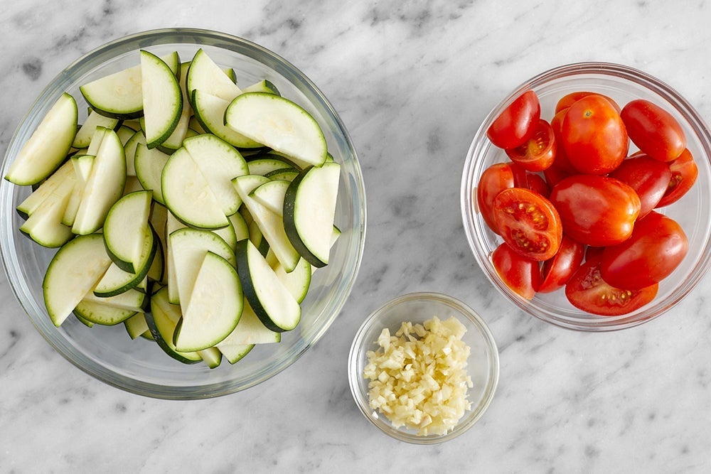 recipe-step-image-Prepare the ingredients}