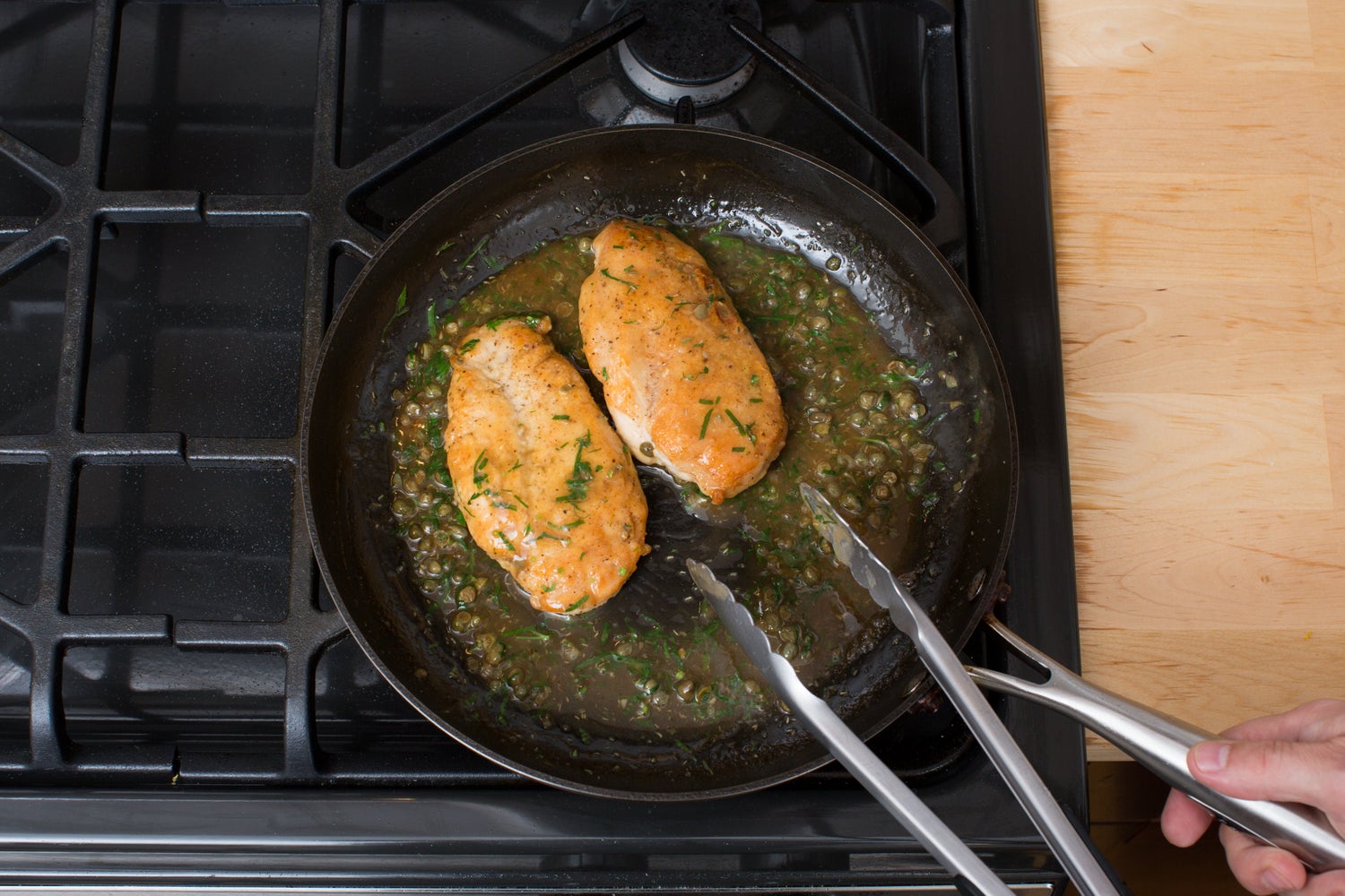 recipe-step-image-Make the sauce & finish the chicken:}