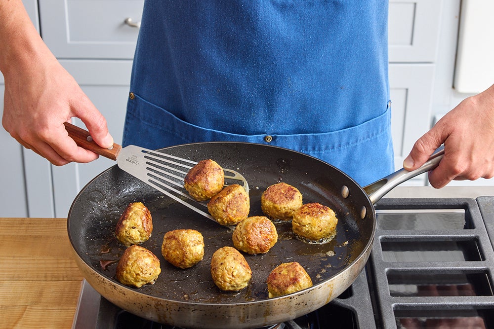 recipe-step-image-Form & cook the meatballs }