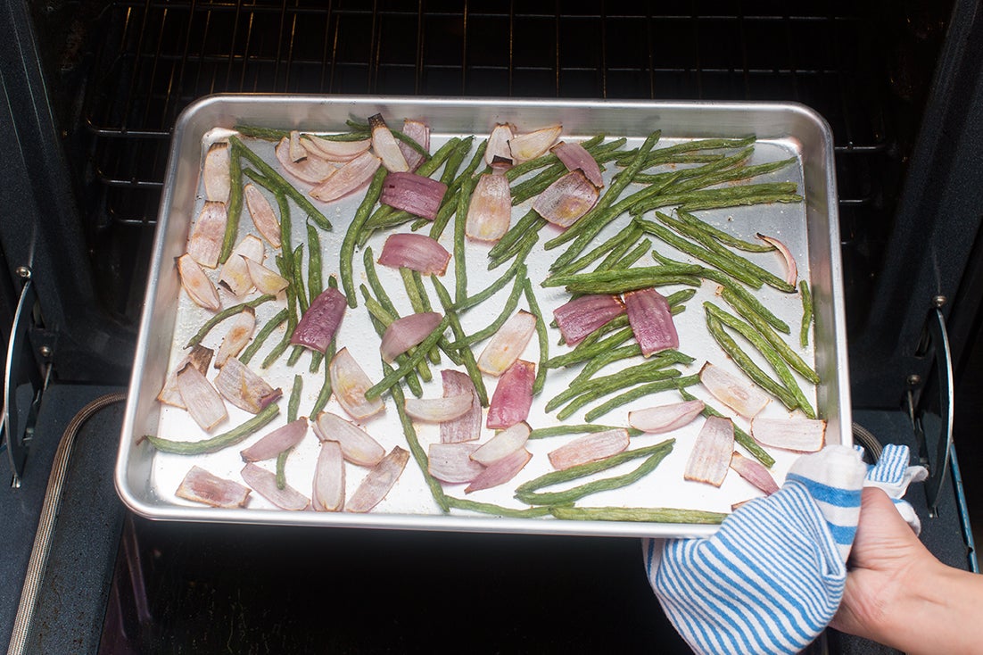 recipe-step-image-Roast the vegetables:}