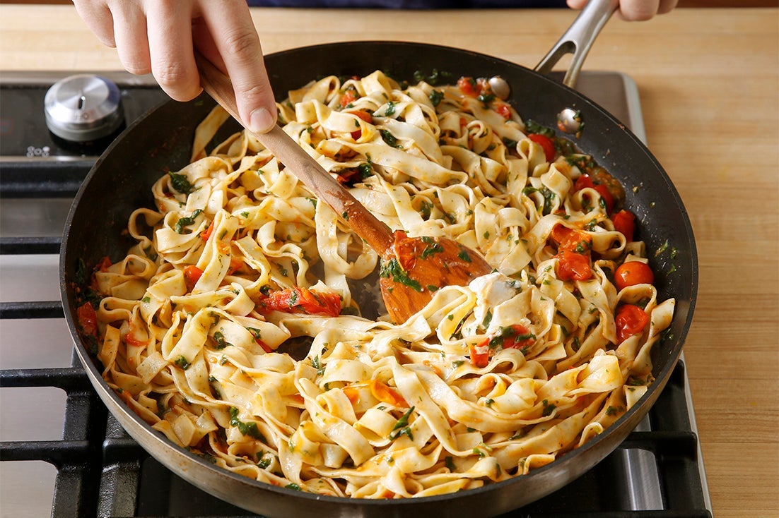 recipe-step-image-Finish the pasta:}