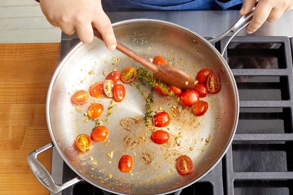 recipe-step-image-Cook the tomatoes}