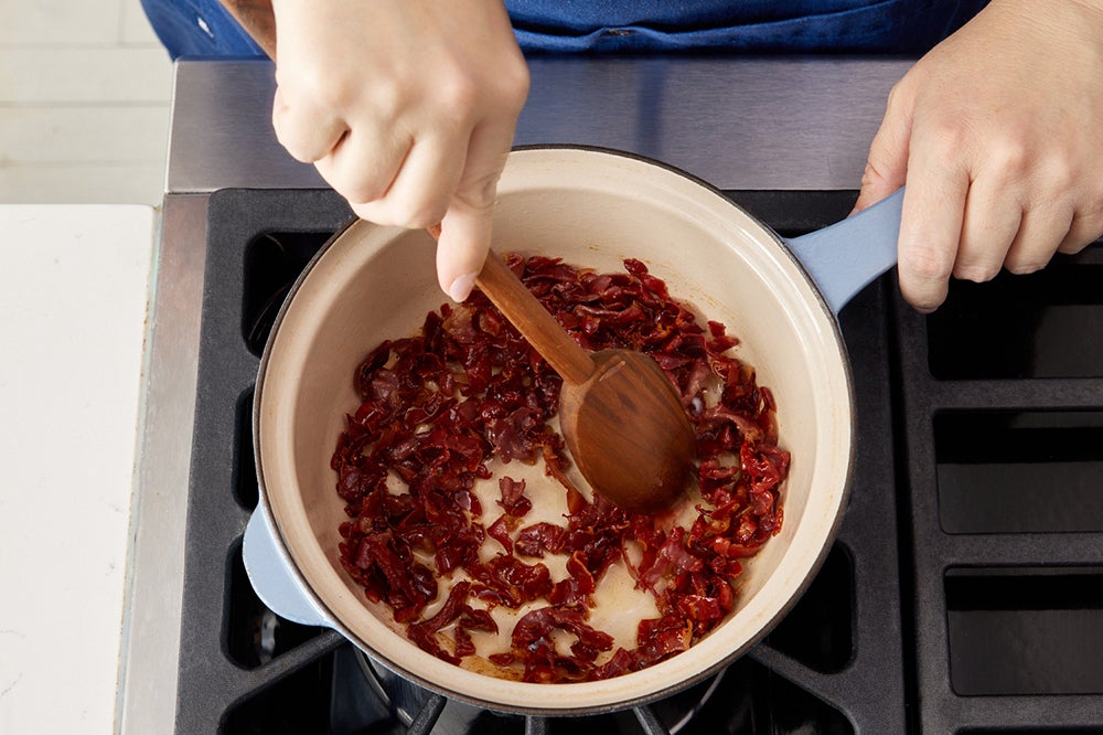 recipe-step-image-Crisp the prosciutto}